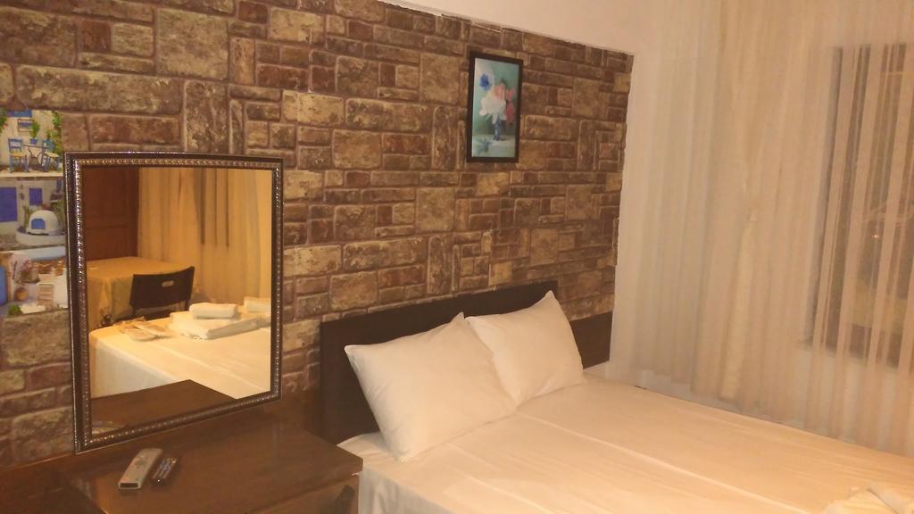Adali Guest House Bozcaada Rum bild
