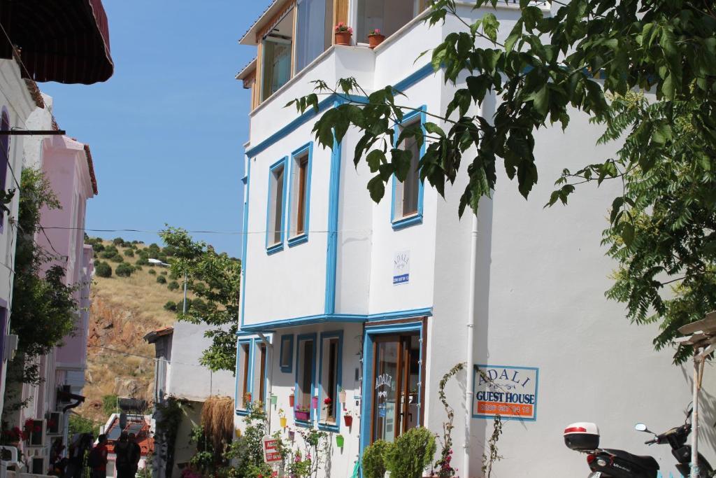 Adali Guest House Bozcaada Exteriör bild