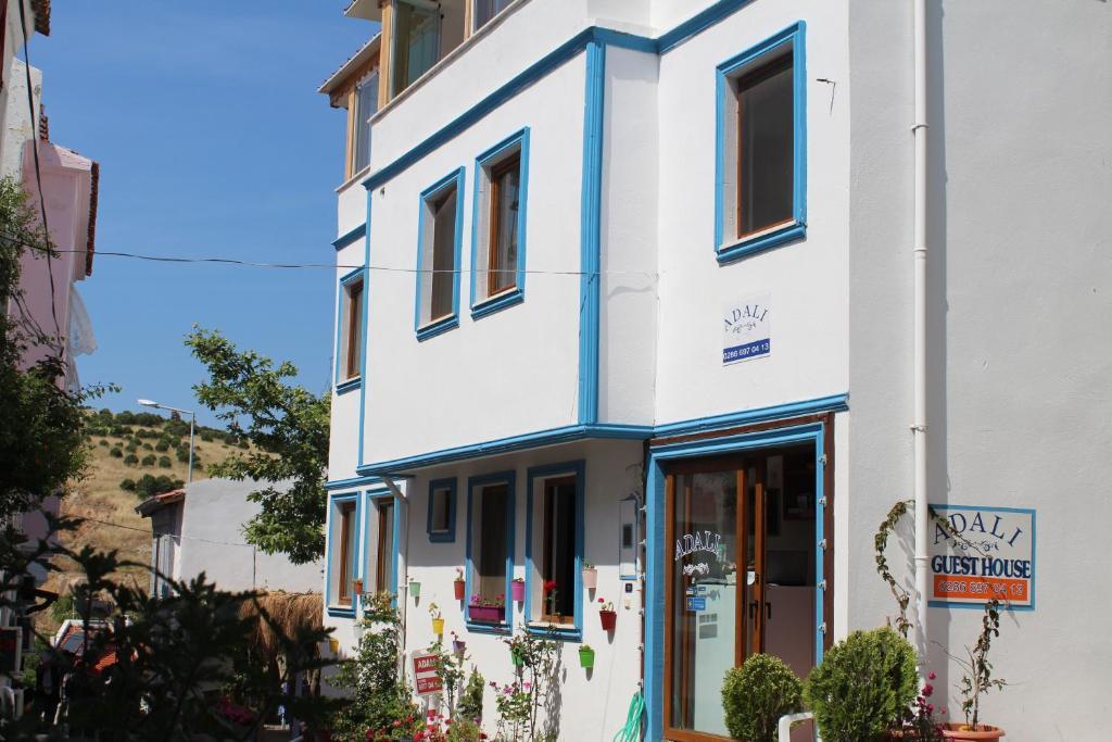 Adali Guest House Bozcaada Exteriör bild