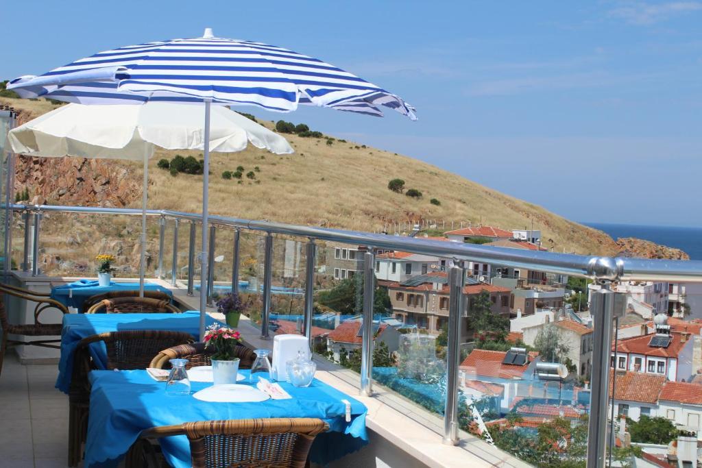 Adali Guest House Bozcaada Exteriör bild